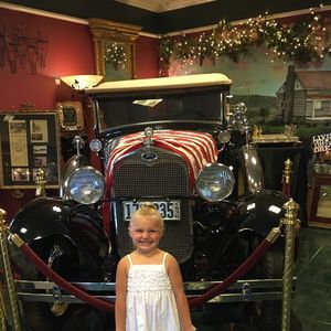 Meet your Posher, Rhonda